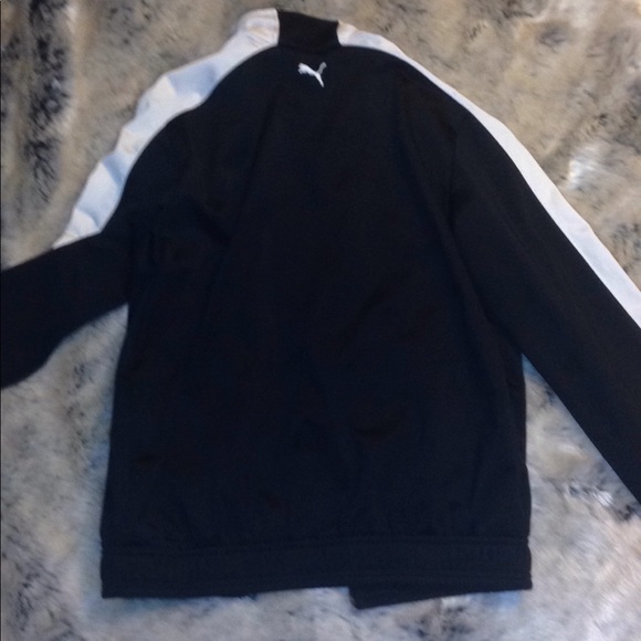 Puma zip up jacket - Picture 4 of 4